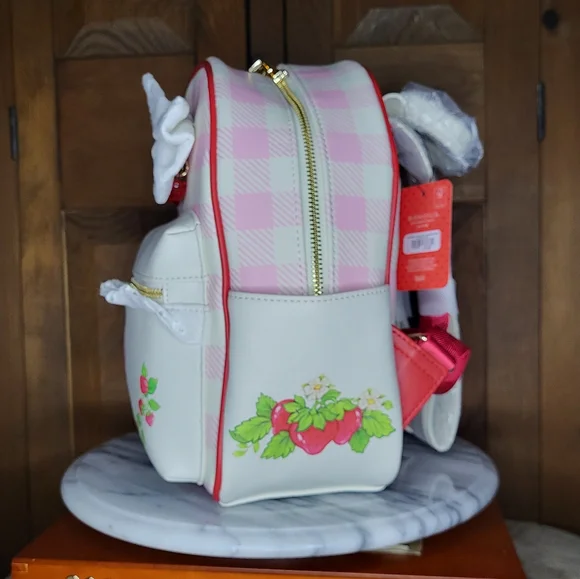 NWT Bioworld Strawberry Shortcake Backpack - Picture 6 of 14